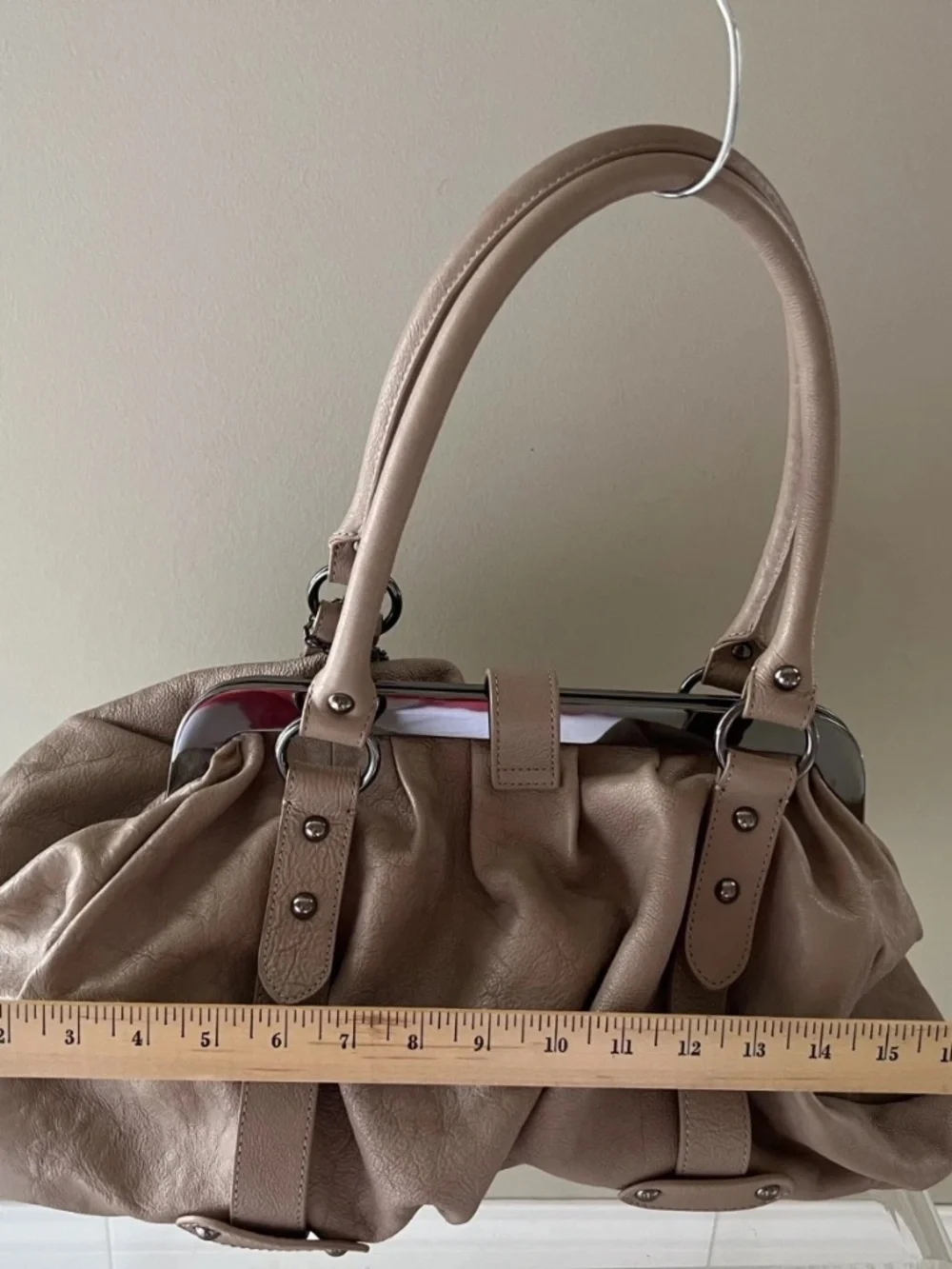 Crown Vintage Tan Leather Structureded Womens Handbag